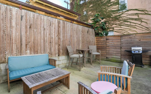 Cozy Philadelphia Studio, Near Center City!