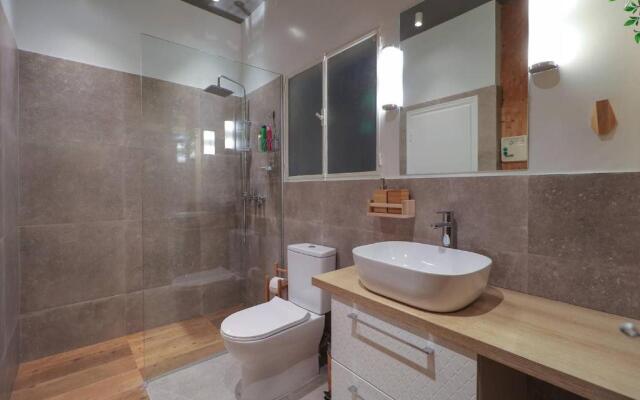Victoria 5star / 5BR BigApt / Sauna / 2min to metro