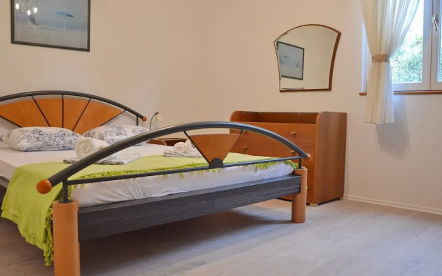 Blissful Bay Apartments Vrboska