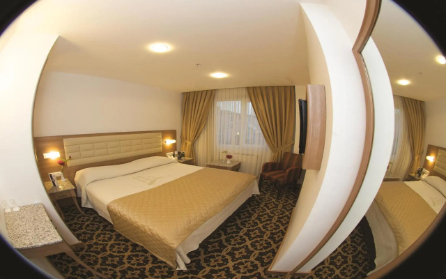 The City Hotel