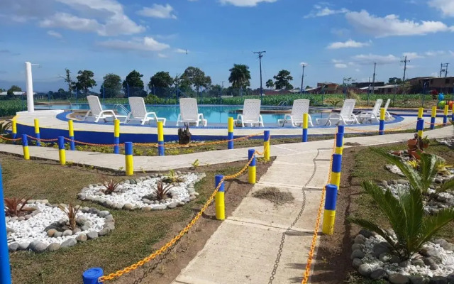 3' del Parque del Café Apto y Piscina