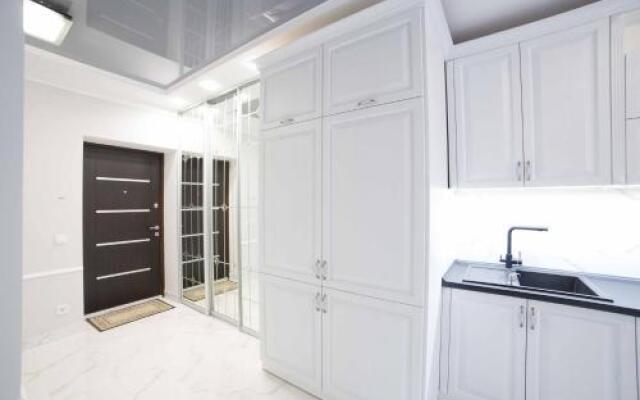 Luxury Apartment on Kulisha 36v