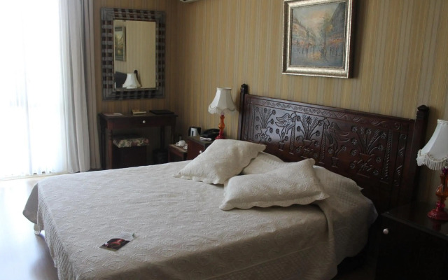 Bella View Art Boutique Hotel