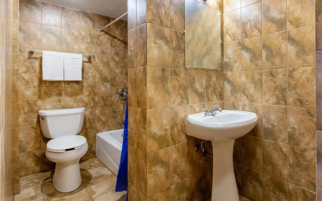 Admiral Motel By Oyo Chicago I-94