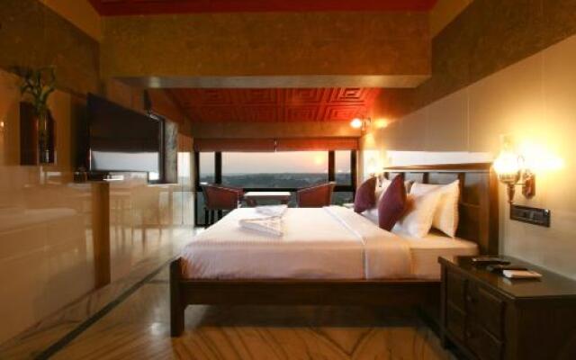 Hill Top Luxury Villa - 3 BHK || Infinity Pool
