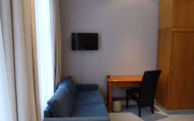 Hotel 66