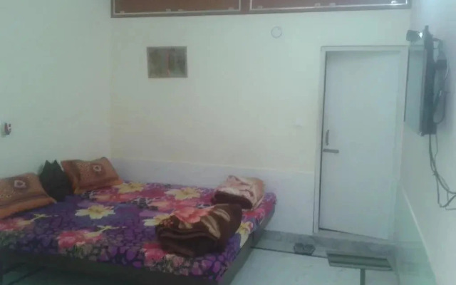 The Girdhar Niwas