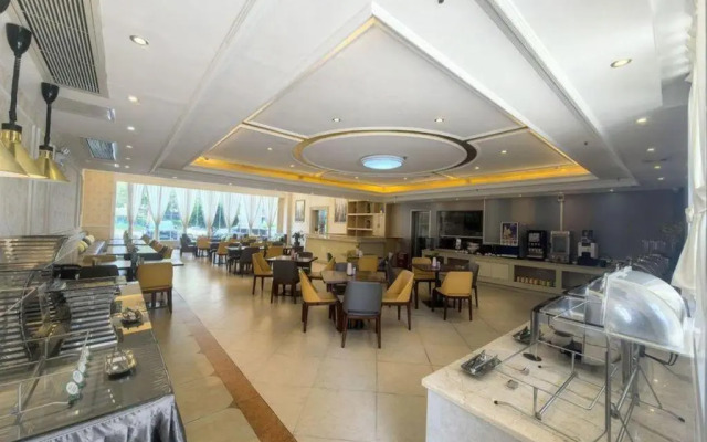 Vienna International Hotel (Dongguan Mayong Central Avenue)