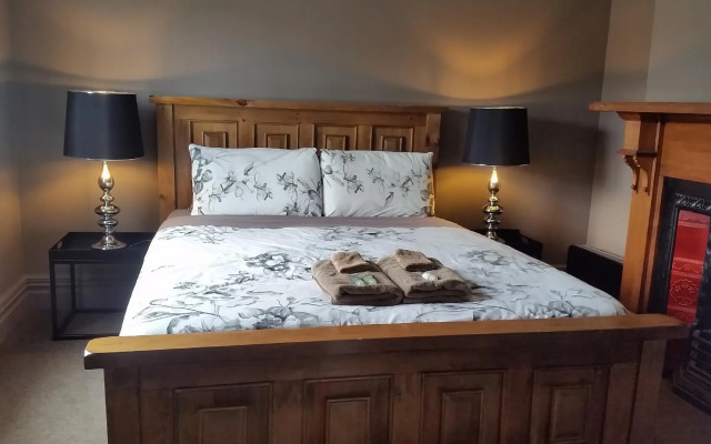 Designer Cottage B&B
