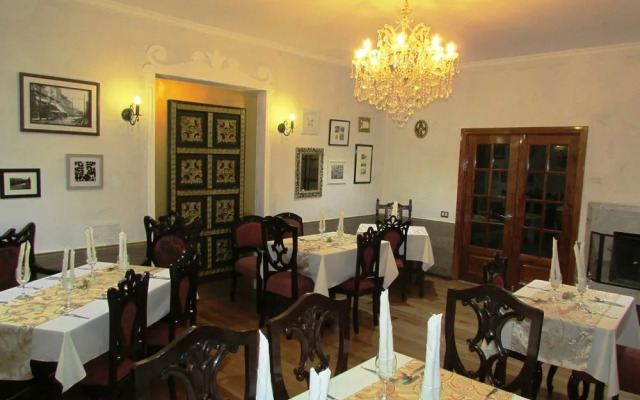 Queen's Villa Hotel Boutique