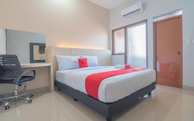 RedDoorz Plus near Taman Budaya Samarinda