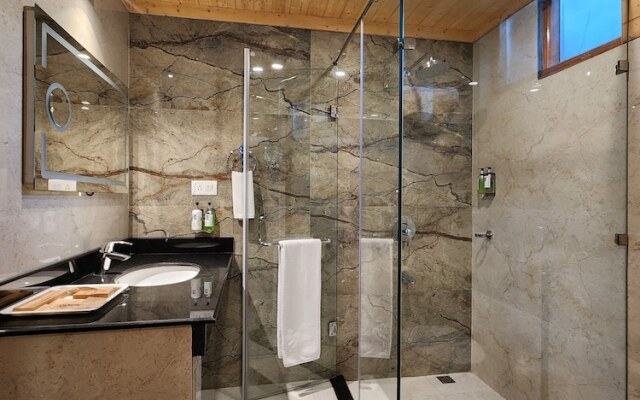 The Chalets Naldehra