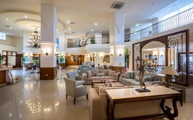 Aquamare Beach Hotel & Spa