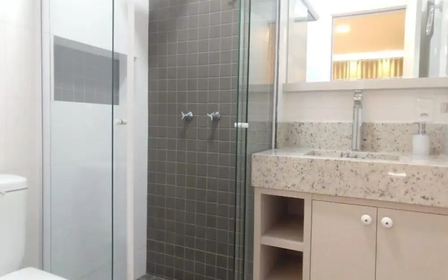 MGui 307 - Apartamento Centro de Bombinhas