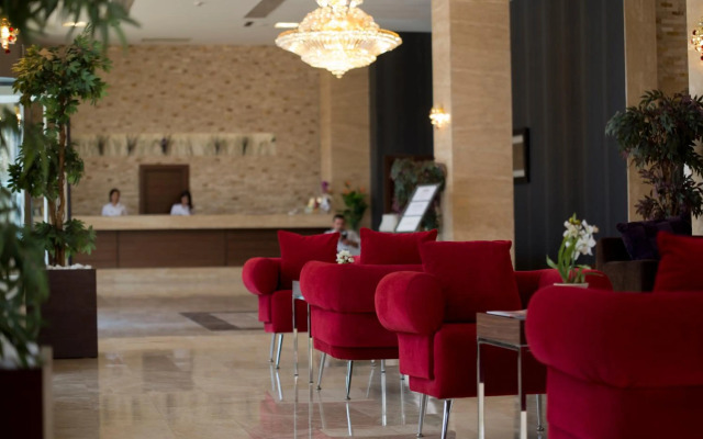 North Point Hotel