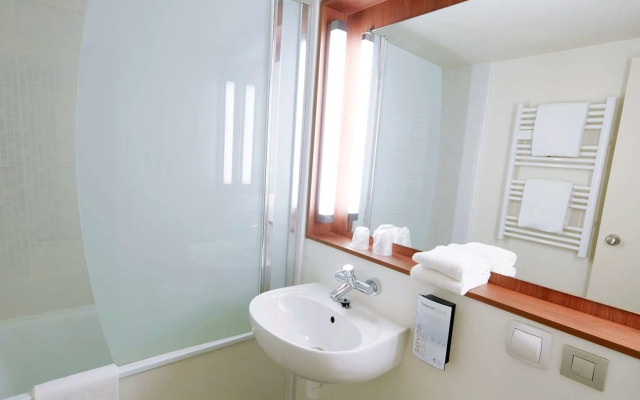 Campanile Orleans La Source