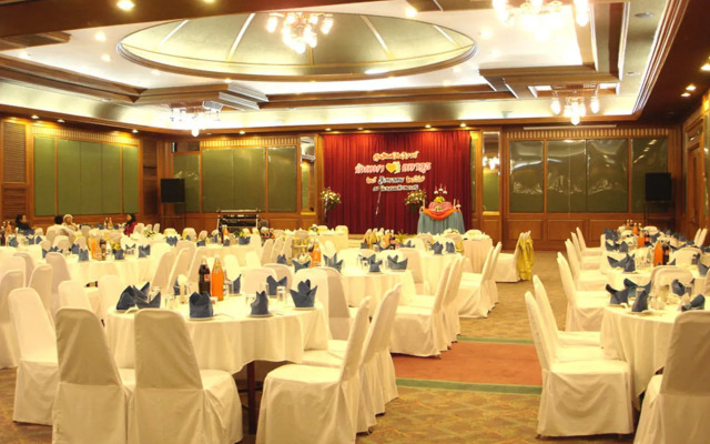 Siam Thani Hotel