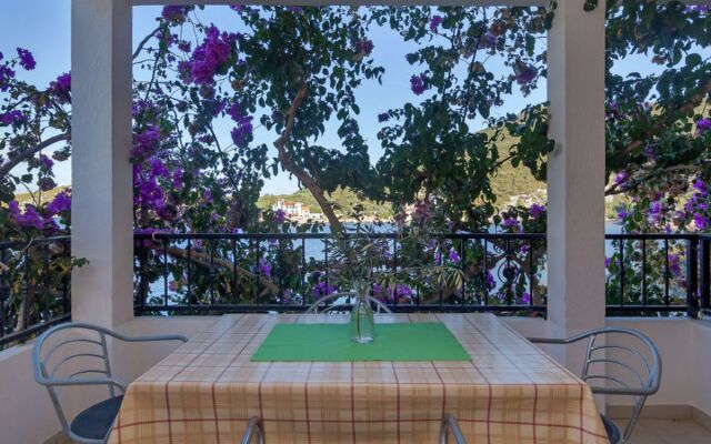 Apartment Rubin Hvar/Pokrivenik 20724