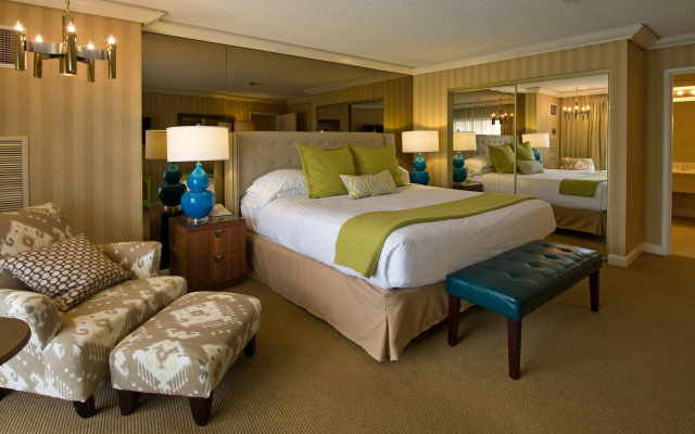 Inn at the Commons