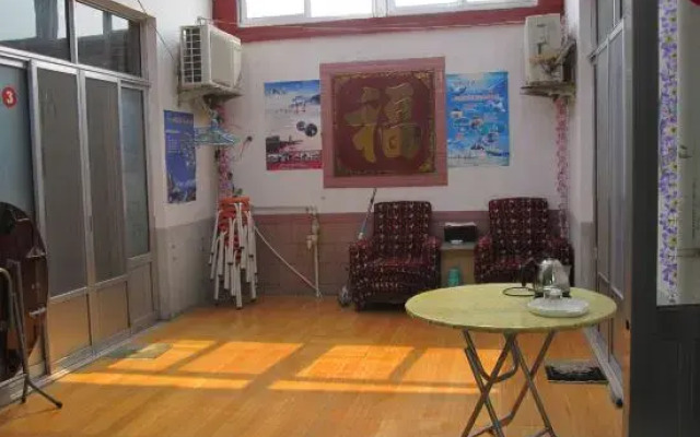 Guoying Yujia Hostel
