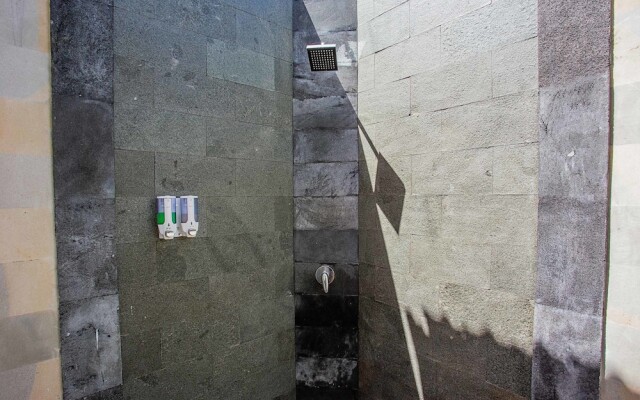 Mushroom Bay Villas Hut