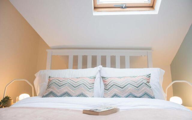 1 bed central Cardiff loft apartment near Stadium