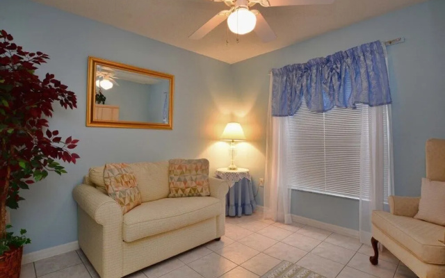 Greater Groves - 3 Bedrooms House W/pool-5205gg Home by Redawning