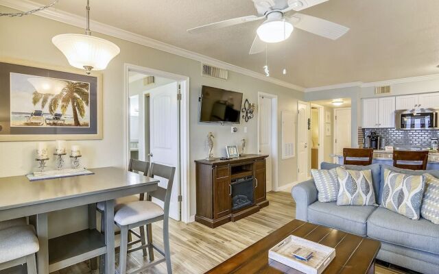 Victorian 8303-Seahorse at the Beach