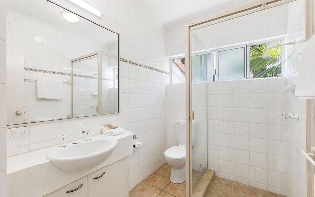 Stylish Apartment With Stunning Views - Unit 7 Taralla 16-18 Edgar Bennett Avenue Noosa Heads