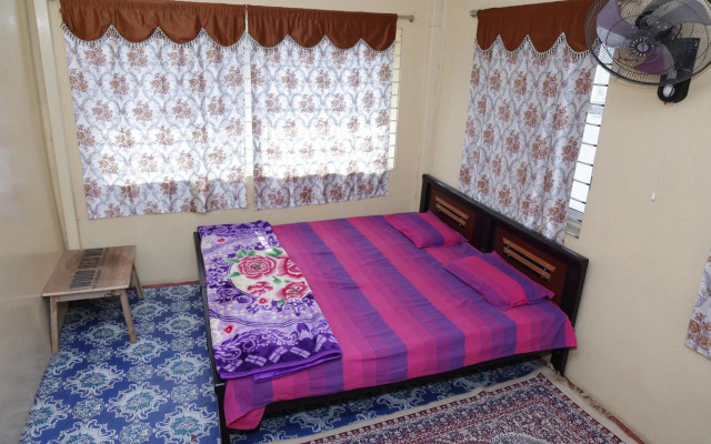 10 Guests-For Tourists