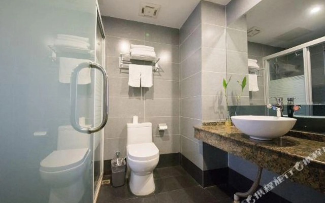 Qingmu Chain Hotel (Xinghua Zhengbanqiao Former Residence)