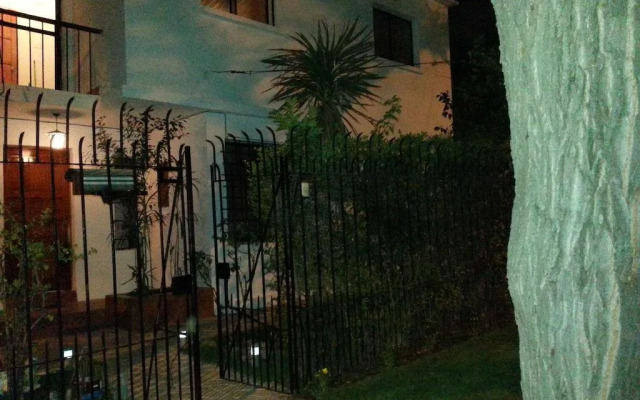 The Magic House - Hotel Econòmico en Providencia