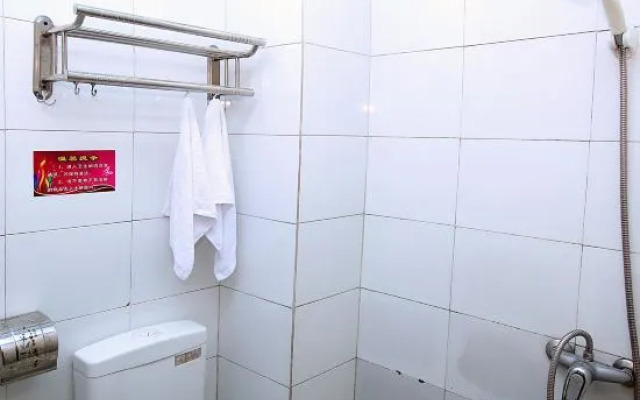 Henduoren Chain Hotel Yangshuo Luguo Mengxiang