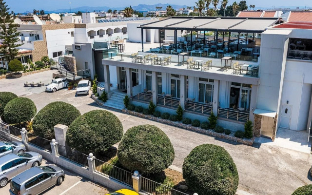 ILIOS APARTHOTEL(Tigaki)
