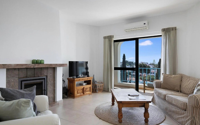 Carvoeiro -Spacious 2 bedroom appartment with pool - Monte Dourado