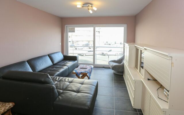 Sleek Stay by the Sea