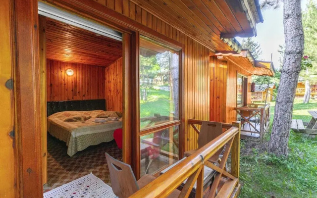 Nesilce Tatil Köyü