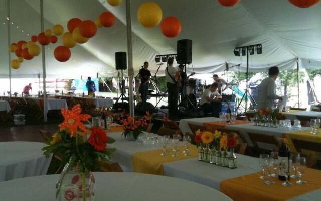 Fountain Point Resort