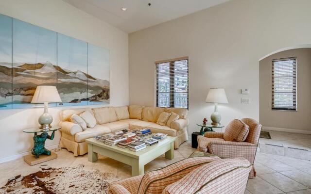 Residence at Rosemary Square