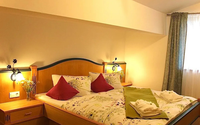 Apartment in Saalfelden Near Ski Slopes