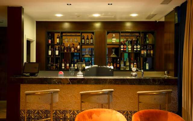 Ramada Hotel & Suites by Wyndham Erbil 32 Park