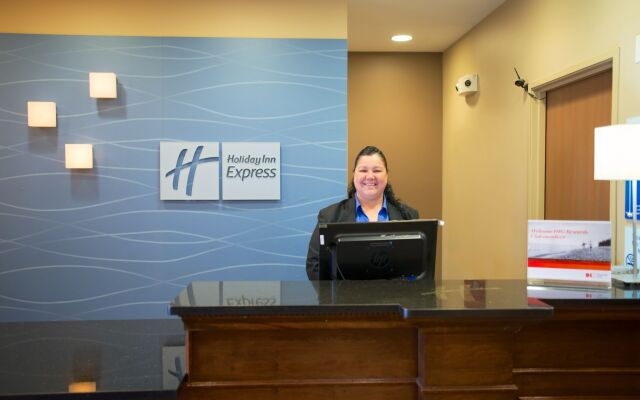 Holiday Inn Express Devils Lake by IHG