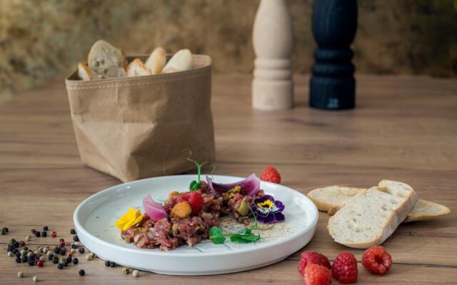 Polonia Park Medical Center & SPA