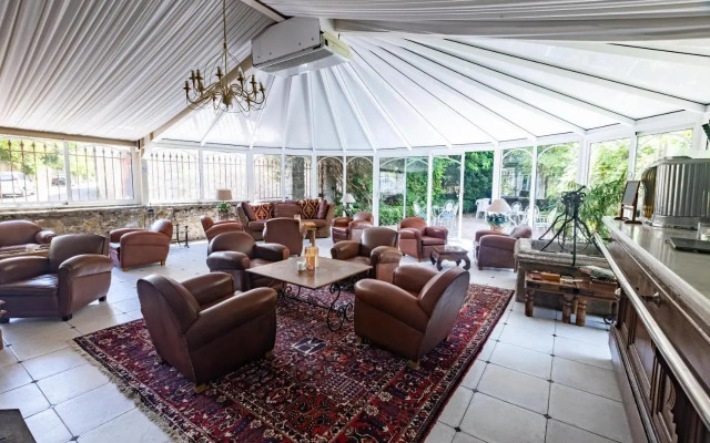 Hôtellerie du Château de Floure & Spa