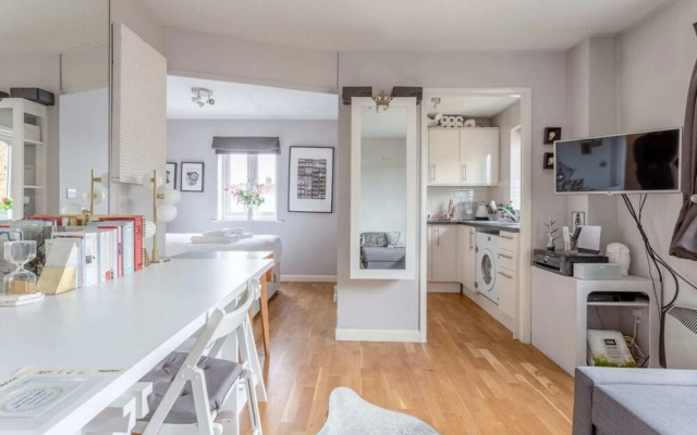 Chic and Cosy 1 Bed Flat in Nw-london