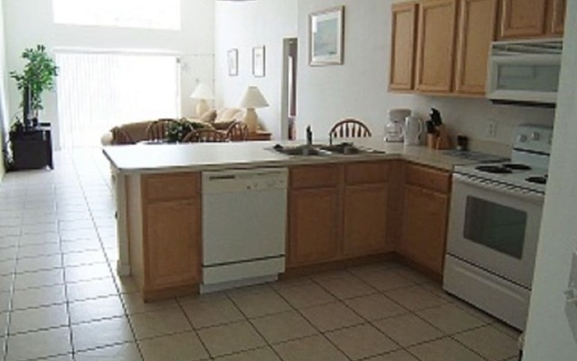 Kissimmee-Davenport Pool Homes by Hayes