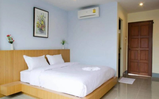 The Impress Sisaket