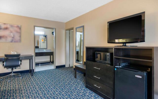 Quality Inn & Suites Brooksville I-75/Dade City