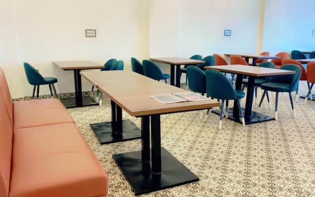 Hotel Giriraj Palace