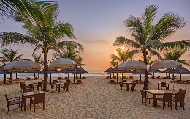 Holiday Beach Hotel Danang